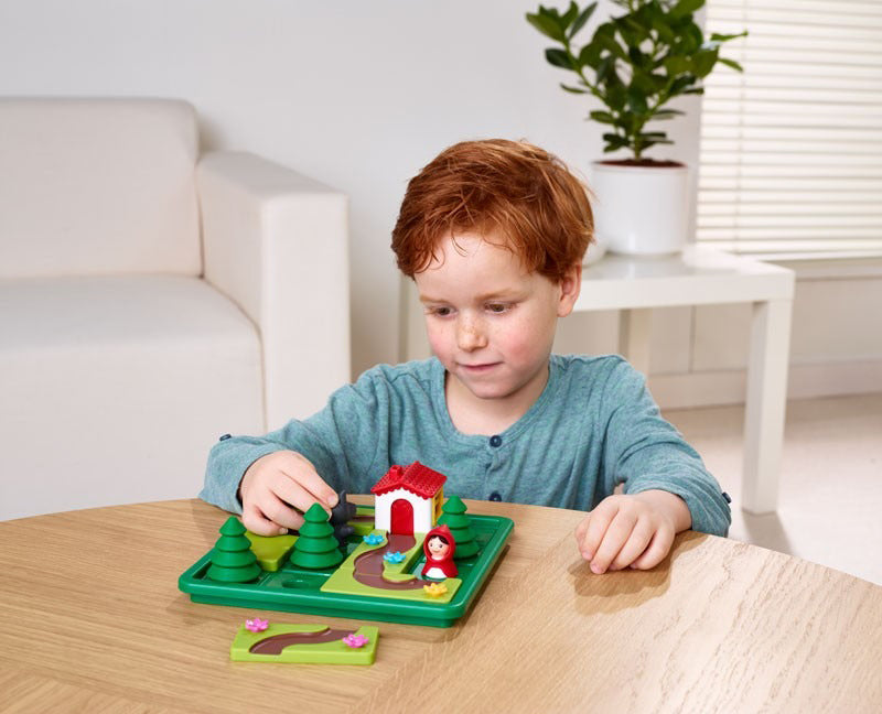 SmartGames Little Red Riding Hood Deluxe Game (4-7yrs)