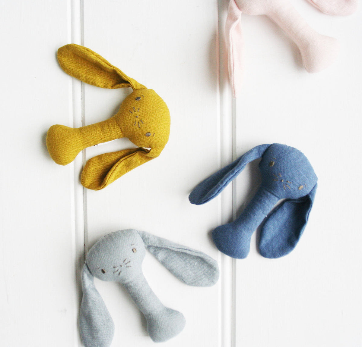 Alimrose Bobby Bunny Stick Rattle - Grey Linen