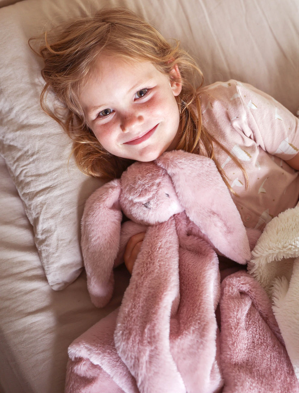 Alimrose Darcey Lovey Blanket - Petal (60cm)
