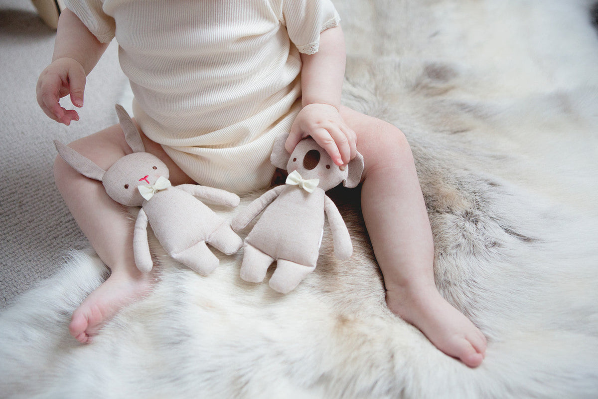 Alimrose Linen Mini Toy Rattle - Bunny (17cm)