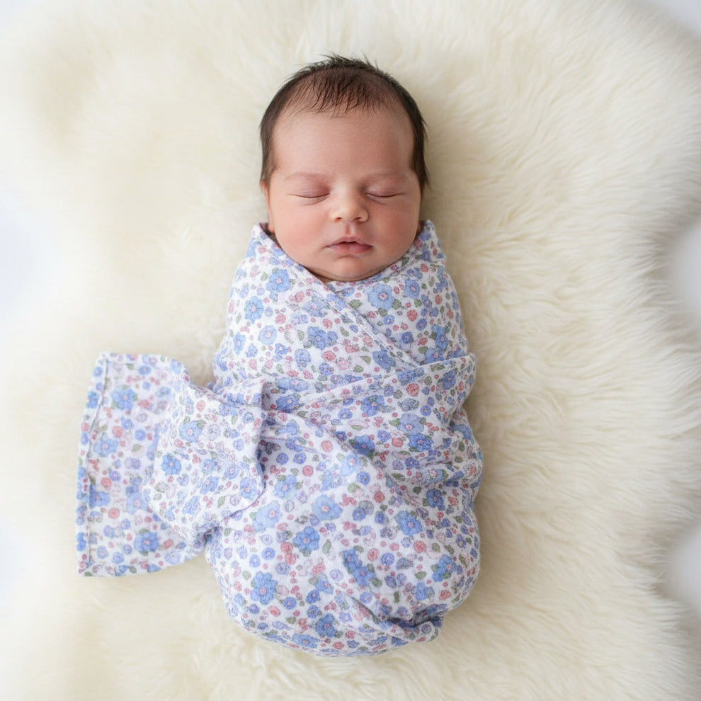 Alimrose Organic Muslin Swaddle - Lilly Blue