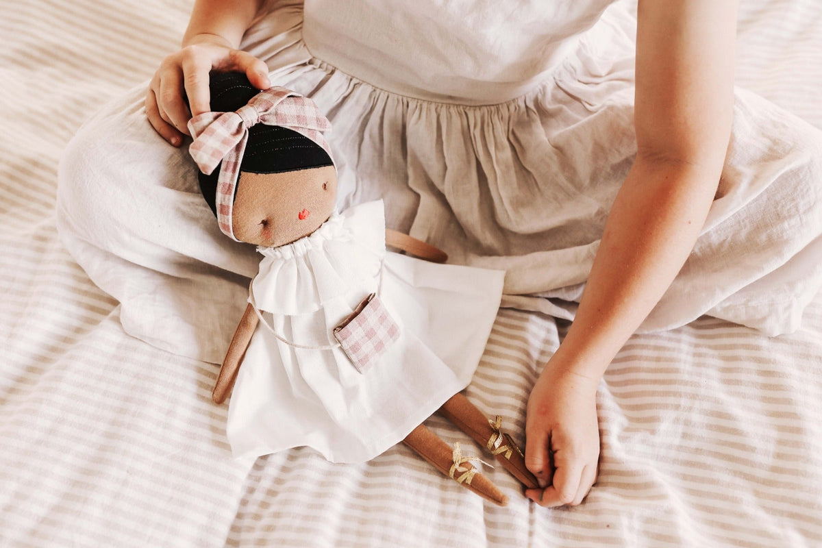 Alimrose Piper Doll - Ivory (43cm)