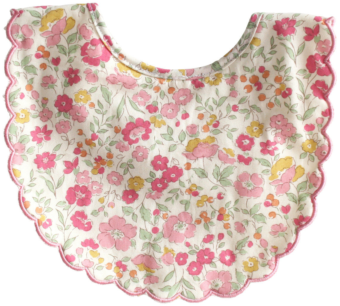 Alimrose Scallop Bib - Rose Garden