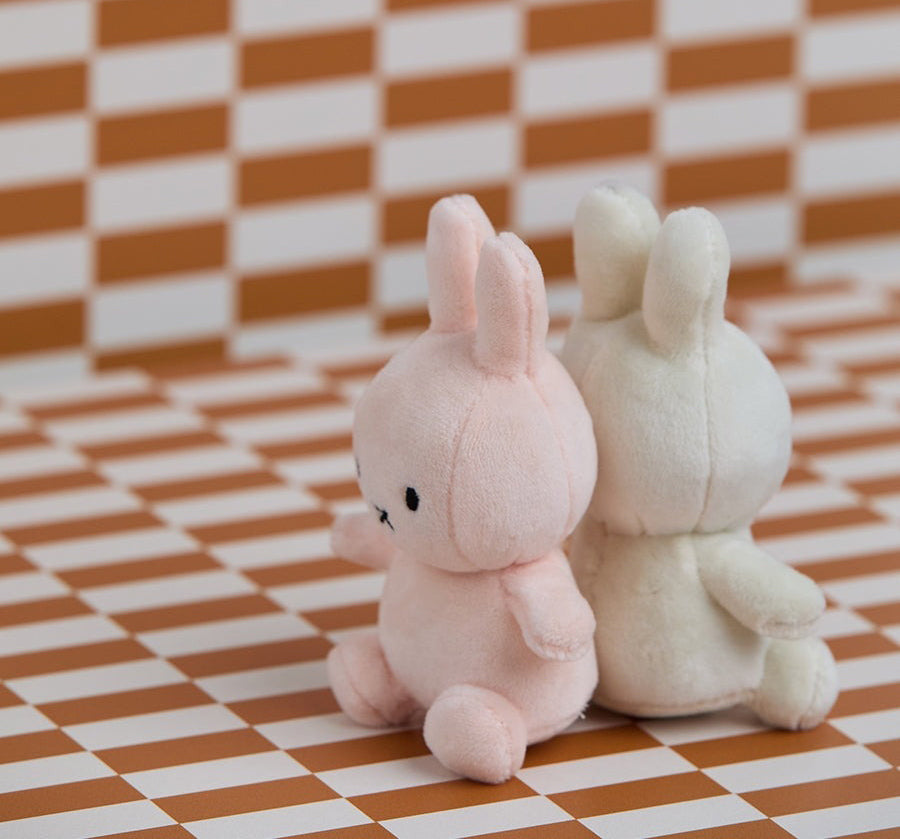 Miffy Plush Sitting Lucky in Giftbox - Pink (10cm)