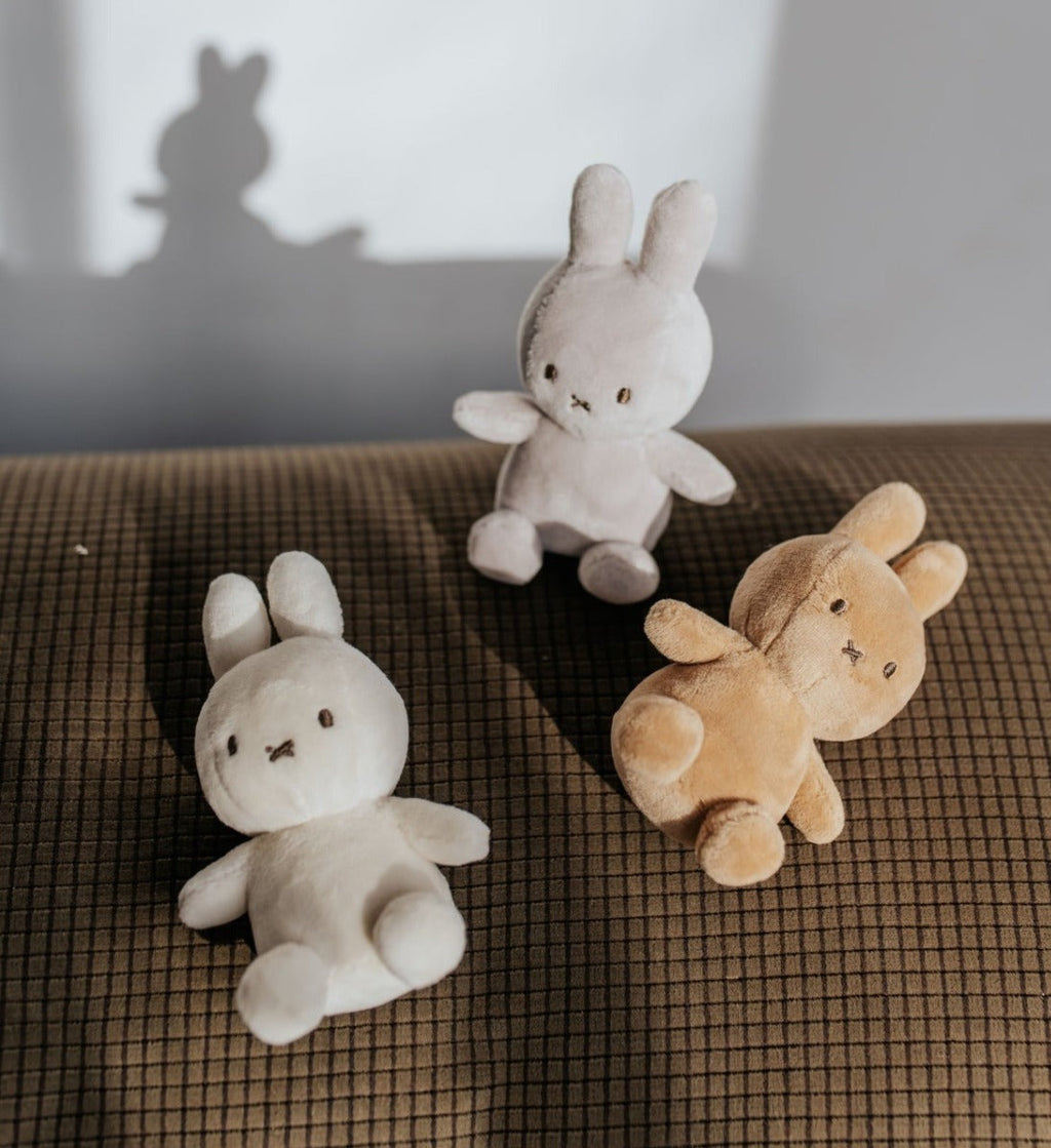 Miffy Plush Sitting Lucky in Giftbox - Cream (10cm)