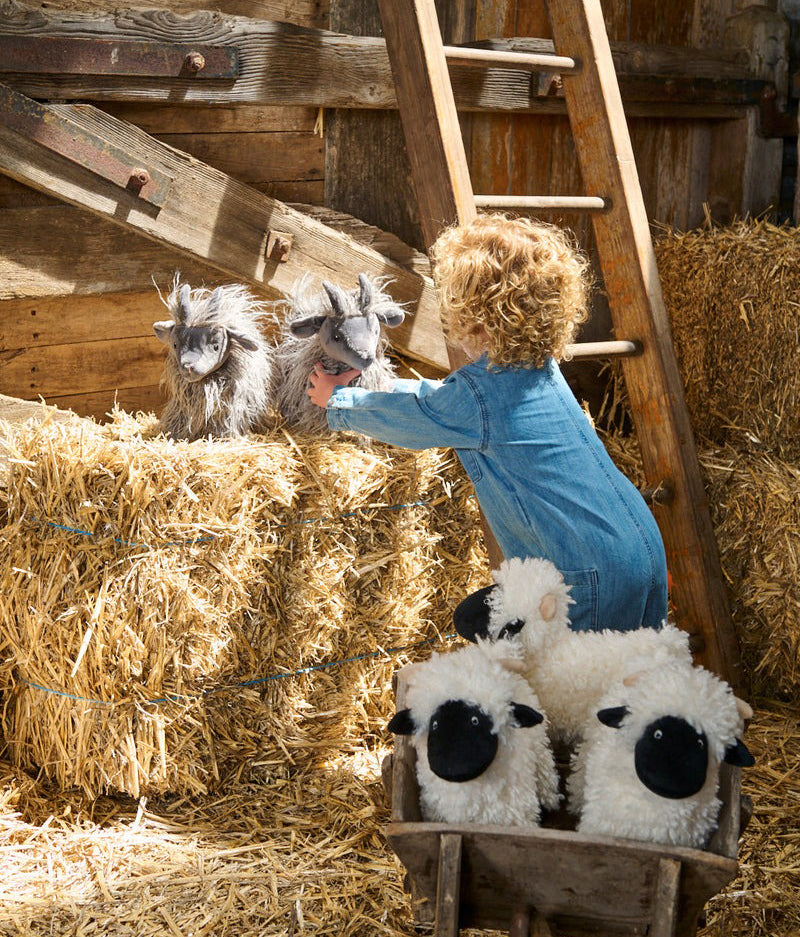 Nana Huchy Aiden the Angora Goat (26cm)