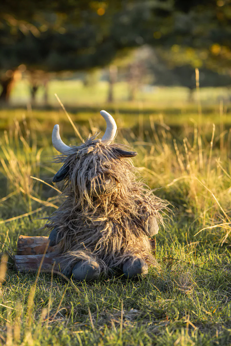 Nana Huchy Henry the Highland Cow - Charcoal (42cm)