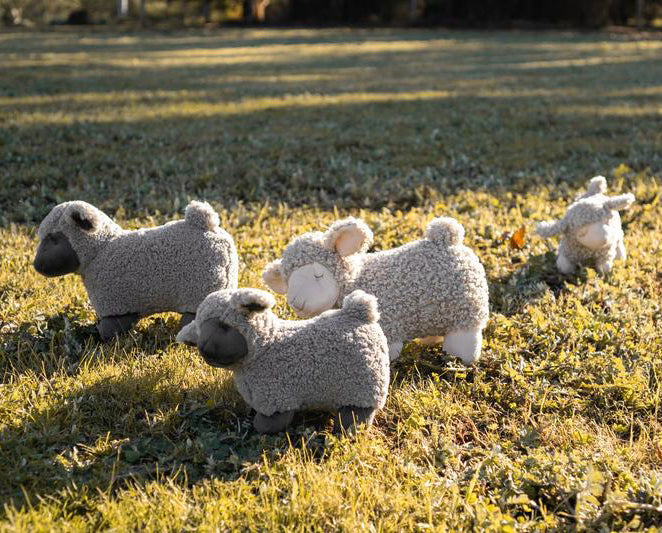 Nana Huchy Lucy the Lamb - Cream (24cm)