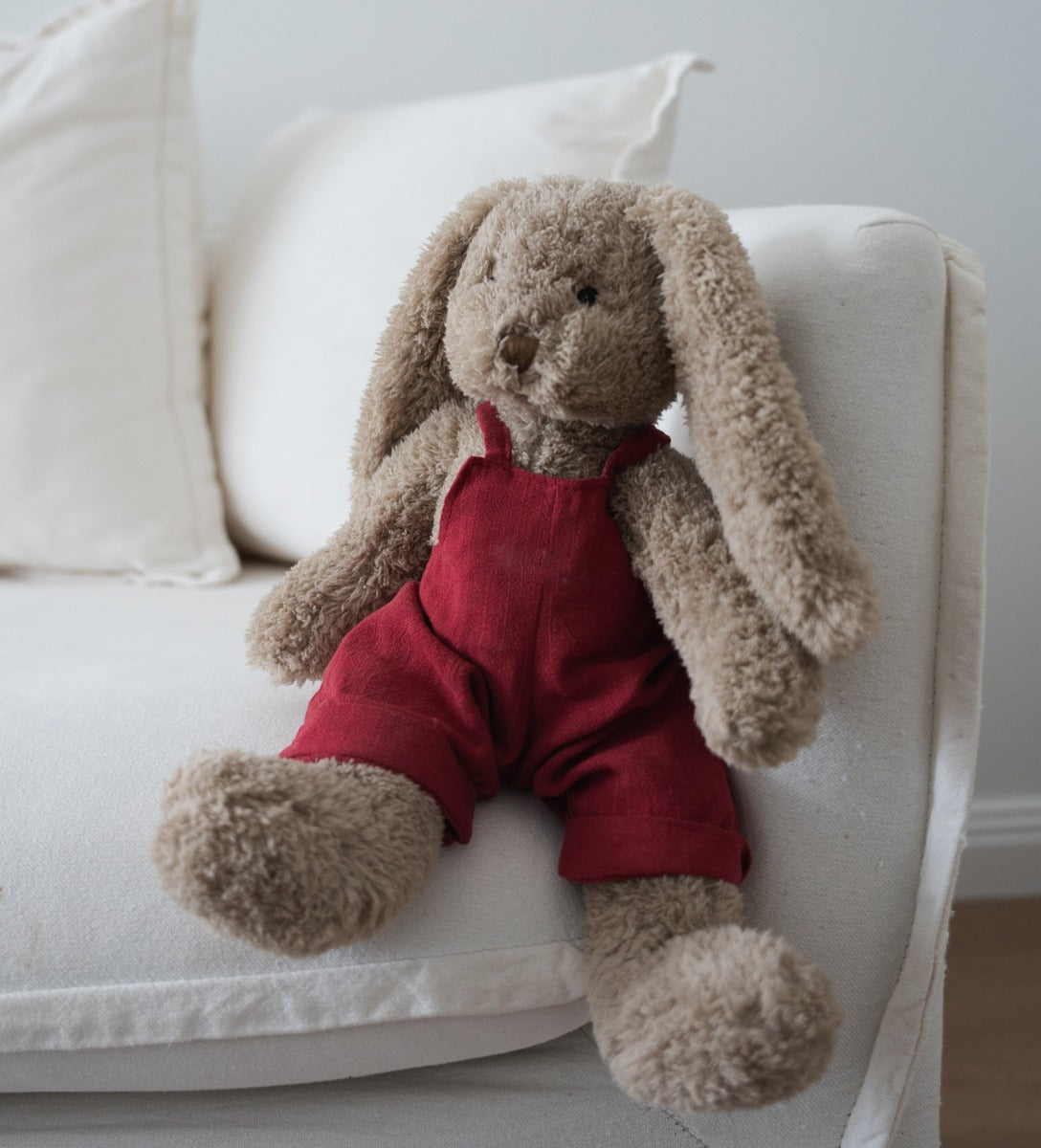 Nana Huchy Mr Honey Bunny - Red Overalls (40cm)