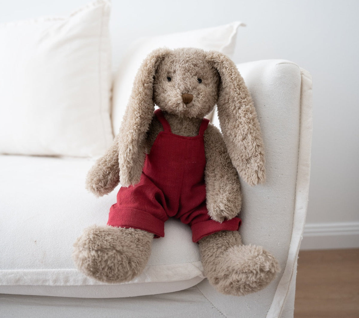 Nana Huchy Mr Honey Bunny - Red Overalls (40cm)