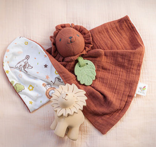 Tikiri Organic Comforter with Rubber Teether - Lion (30cm)