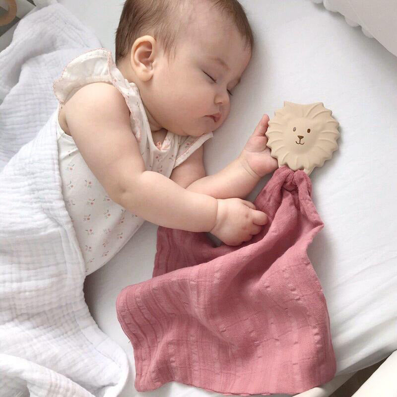 Tikiri My First Safari Organic Comforter & Teether - Lion