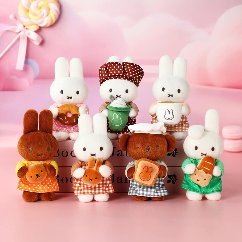 Miffy & Friends Blind Box - Bakery Plush Keychain (Bakery Series)