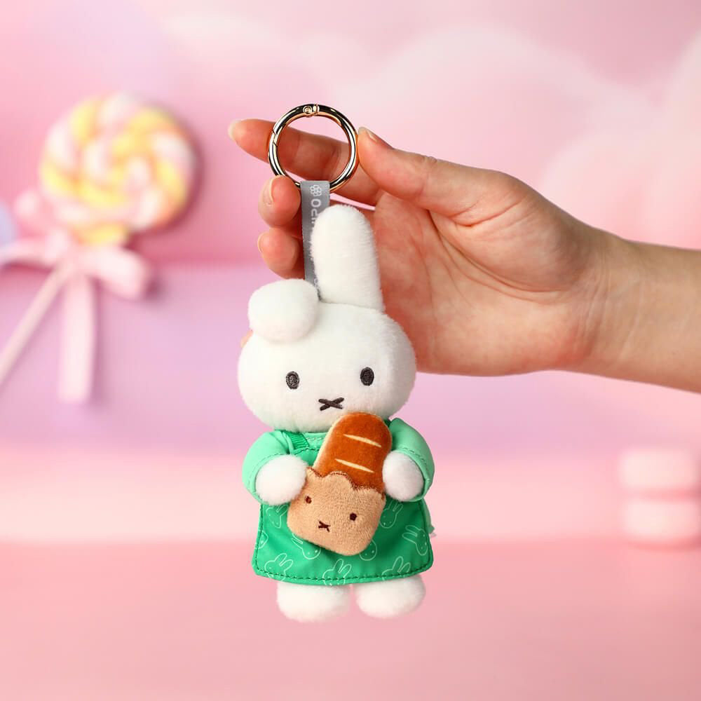 Miffy & Friends Blind Box - Bakery Plush Keychain (Bakery Series)