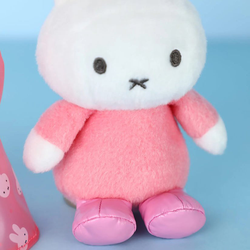 Miffy & Friends Blind Box - Raincoat Plush Keychain (Raincoat Series)