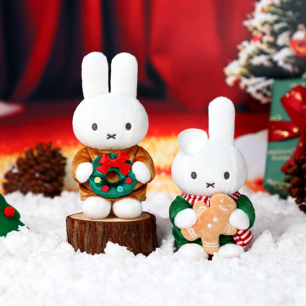Miffy & Friends Blind Box - Xmas Plush Keychain (Christmas Series)